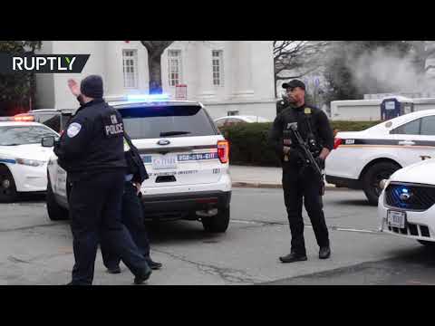 شاهد الشرطة الأميركية تعلن توقيف سيّدة مسلحّة بمسدس