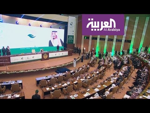 شاهد الملك سلمان يُدشن منصّة المساعدات الإنسانية السعودية