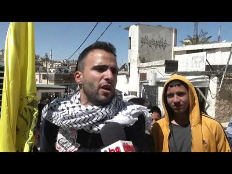 آلاف المواطنين يشيعون الشهيد علي صافي بعد اشتباكه مع قوات الاحتلال