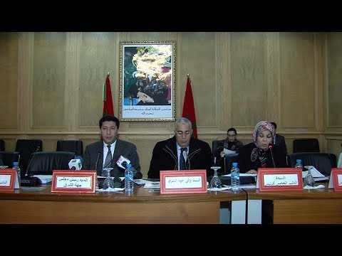 شاهد  مجلس الشرق يصادق على مشاريع اتفاقيات لتنمية المنطقة