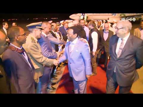 شاهد وصول ملك الزولو غودويل زويليتيني إلى مدينة الداخلة