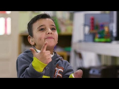 شاهد مواطن دمشقي يتحدث عن عمره بعدد سنين الحرب في وطني