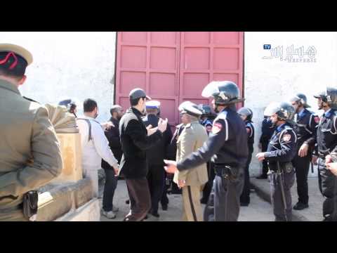 شاهدمعركة الأمن في مقبرة الشهداء