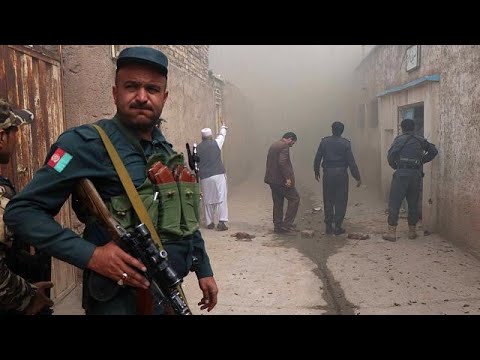 شاهد اللحظات الأولى لتفجير انتحاري مزدوج في أفغانستان