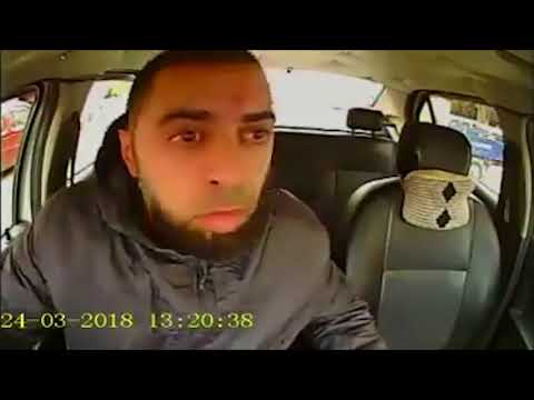 شاهد لحظة قيام لص بالاعتداء على سائق سيارة أجرة في فاس