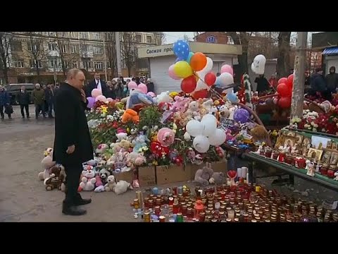 شاهد بالفيديو الرئيس الروسي يتفقّد حريق مركز تجاري