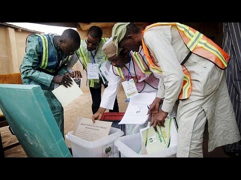 بالفيديو النيجيريون ينتخبون رئيسًا جديدا للبلاد