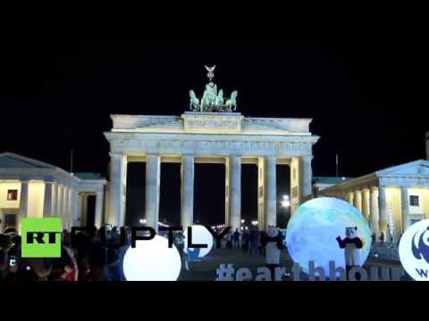 بالفيديو لحظة إطفاء الأنوار في بوابة براندنبورغ الألمانية