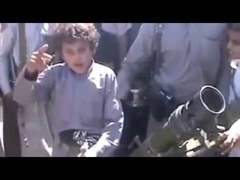 شاهد أشجع طفل يمني يواجه الحوثيين