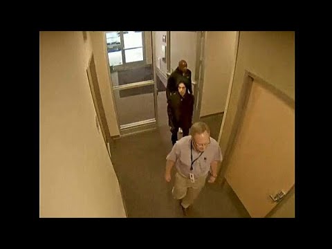 فيديو يُظهر مغني البوب برينس مغشيًا علي