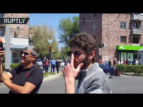 شاهدشواء لحوم في الهواء الطلق في أرمينيا