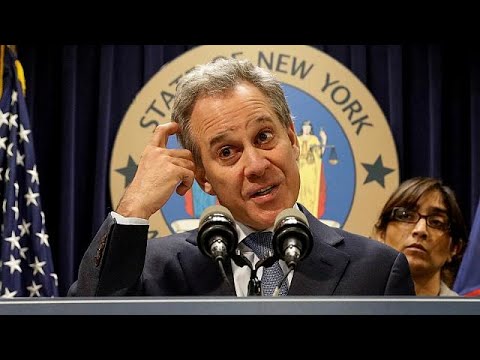 شاهد مدعي نيويورك يعترف بـلعب الأدوار أثناء علاقاته العاطفية