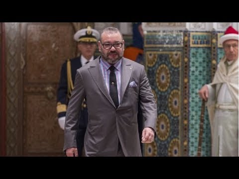 شاهد العاهل المغربي يرفض إهانة شعبه ويبدي غضبه على الحكومة
