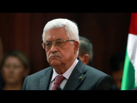 الرئيس الفلسطيني يعاني من التهاب رئوي ويتماثل الشفاء