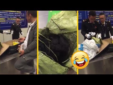 القوات الصينية تقود مغربيًا للاعتقال