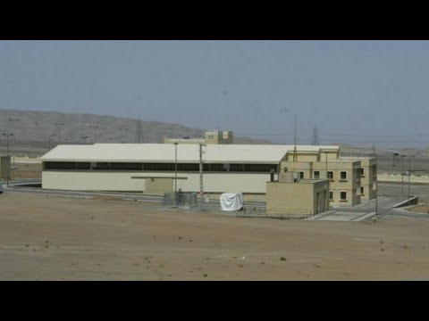 إيران تشرع في عملية زيادة القدرة على تخصيب اليورانيوم