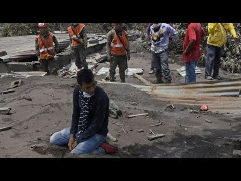 شاهد مقتل العشرات وفقد المئات وآلاف المهجرين حصيلة ثوران بركان فويغو