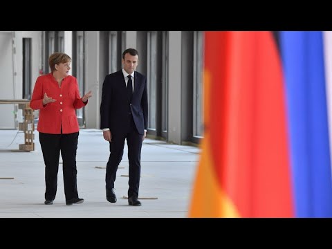 شاهدقمة فرنسية ألمانية لبحث سبل إصلاح منطقة اليورو