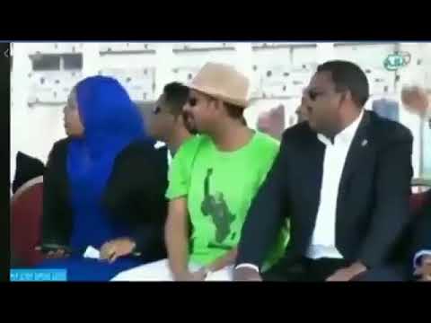 شاهد  لحظة استهداف رئيس الوزراء الإثيوبي بقنبلة يدوية