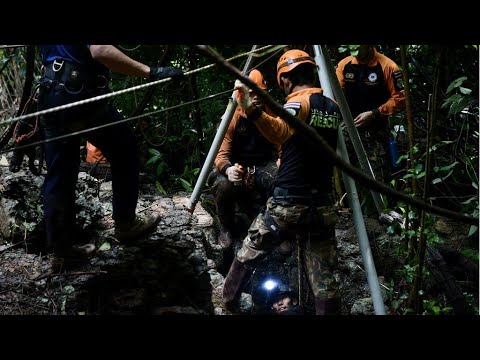 العثور على شبان علقوا في مغارة سالمين