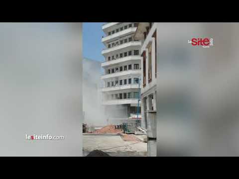 شاهد  لحظة سقوط واجهة بناية في الدار البيضاء