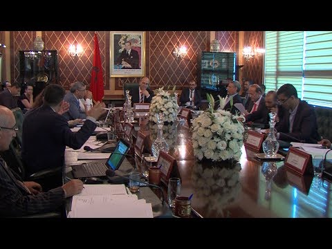 شاهد مكتب مجلس المستشارين يعقد اجتماعه الأسبوعي