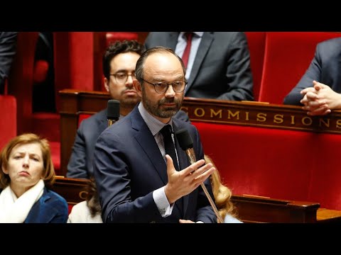 شاهدقانون الهجرة واللجوء الفرنسي يثير الانقسام بين أعضاء البرلمان