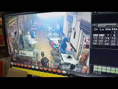 شاهد لحظة هجوم عصابة مدججة بالأسلحة على مطعم في حامة فزوان