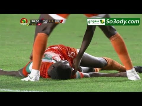 طبيب المنتخب التونسي ينقذ حياة لاعب من النيجر وسط إشادة عارمة