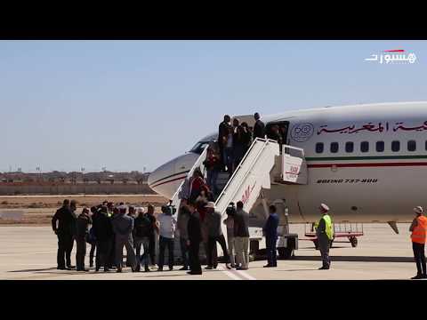 شاهد لحظة وصول النجم رونالدينهو إلى العيون