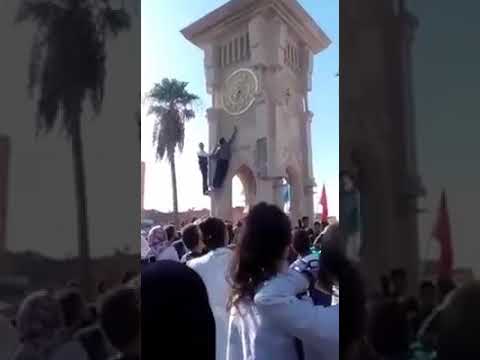 شاهدتلاميذ مغاربة ينقصون من زمن الساعة الإضافية في قلعة السراغن