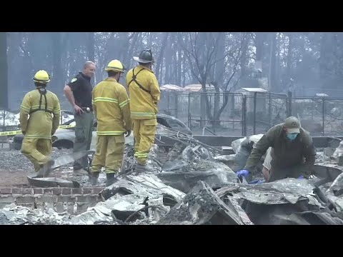 شاهد الحرائق تشتعل في كاليفورنيا و 228 في عداد المفقودين