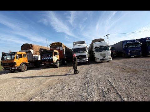 بالفيديو المجموعات المسلحة تعيد تفعيل معبر نصيب الحدودي