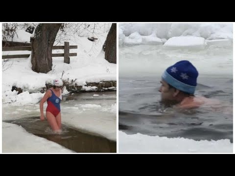 شاهد مواطنون روس يسبحون في درجات حرارة تحت الصفر
