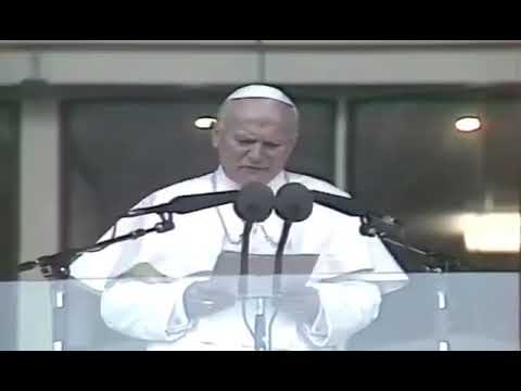 زيارة البابا للمغرب في سنة 1985 في عهد الفقيد الملك الراحل الحسن الثاني‎