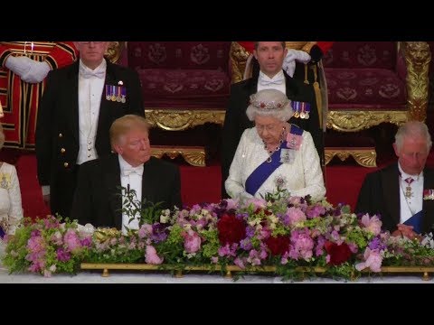 شاهد الرئيس الأمريكي يغفو أثناء كلمة الملكة اليزبيث