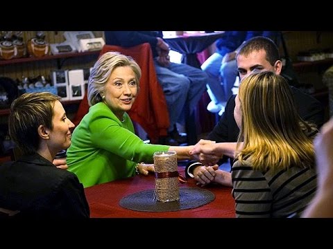 بالفيديو كلينتون تبدأ حملتها الانتخابية من آيوا