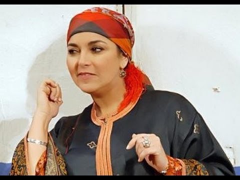 بالفيديو لالة منانة تكشف عن تفاصيل تعرضها للسرقة