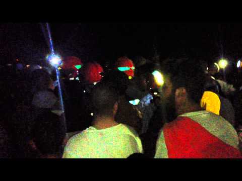 شاهد نقل جثث عمال بعد انهيار منجم في جرادة