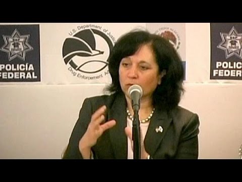 شاهد مديرة مكافحة المواد المخدرة في أميركا تتنحى