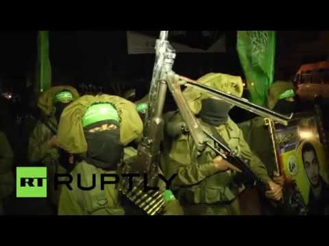 شاهد عرض عسكري لـالقسام في شوارع غزة