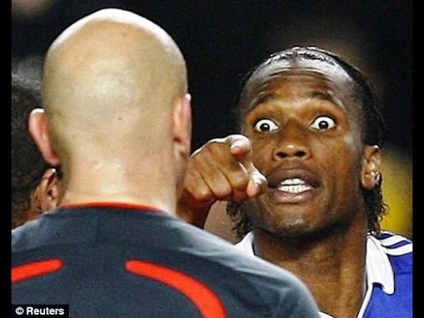 بالفيديو ردود أفعال لأخطاء الحكام في المباريات