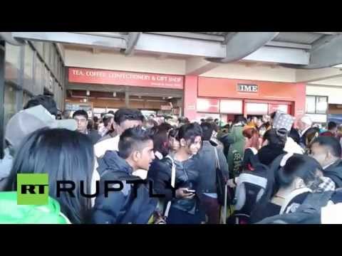 شاهد فوضى في مطار العاصمة النيبالية كاتماندو