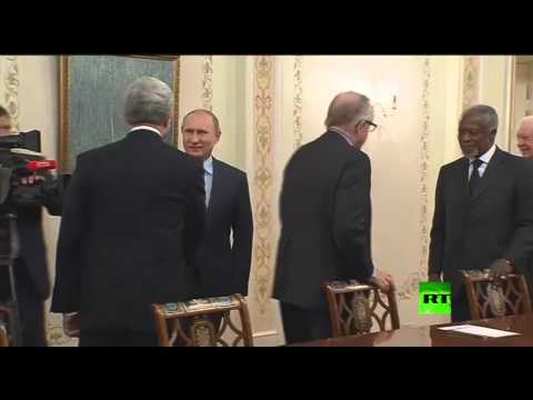 شاهد بوتين يستقبل مجموعة الحكماء برئاسة كوفي عنان