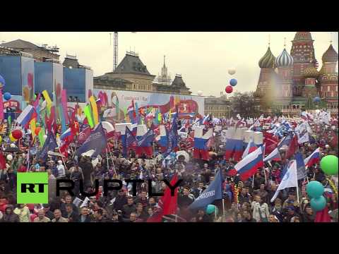 بالفيديو مسيرات حاشدة في موسكو احتفاءً بعيد العمال