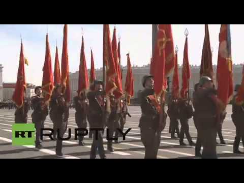 فيديو روسيا تلغي حظر دخول الدبابات إلى ساحة القصر