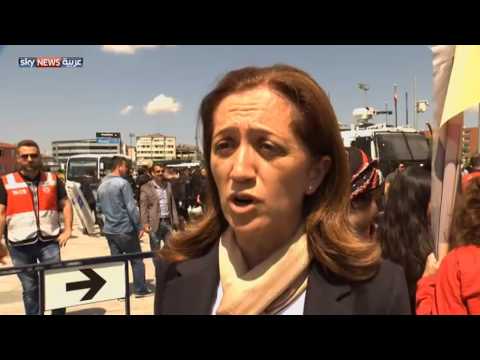 بالفيديو تركيا تفرج عن 200 شخص احتجزوا دون سبب