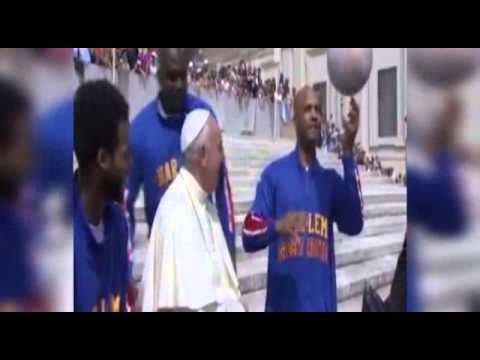 شاهد البابا فرانسيس يلعب كرة السلة مع فريق هارلم