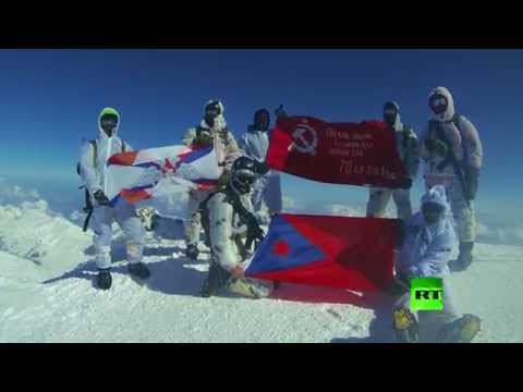 بالفيديو نشر راية النصر في قمة جبل البروس