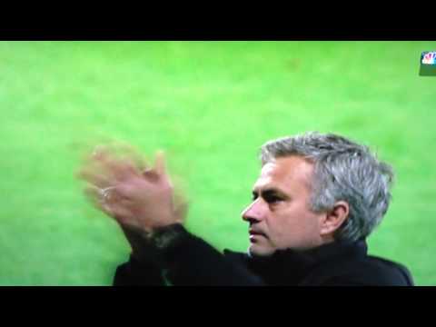 شاهد مورينيو يتفاعل مع جمهور تشيلسي